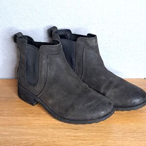 UGG Bonham Women 9 Gray Suede Leather Chelsea Ankle Boots Booties Shoes Comfort
